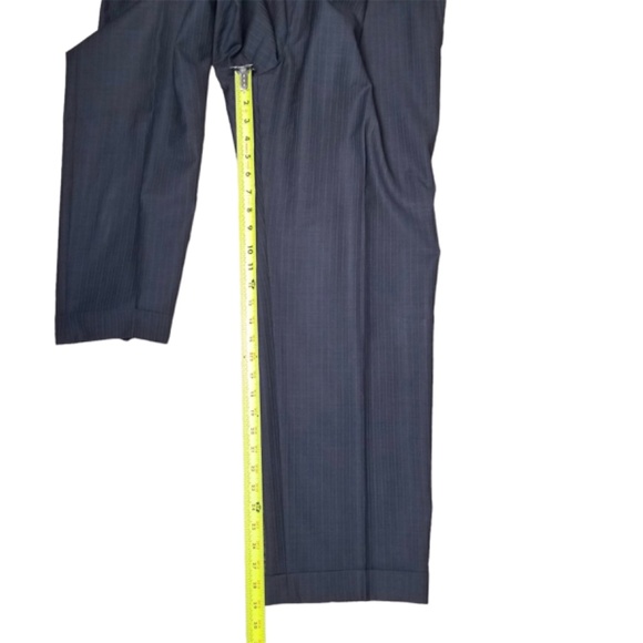 Hart Schaffner Marx - 40R 36X29 Mens 2 Piece Suit - Gray/Muted Chalk Stripe - Picture 15 of 16